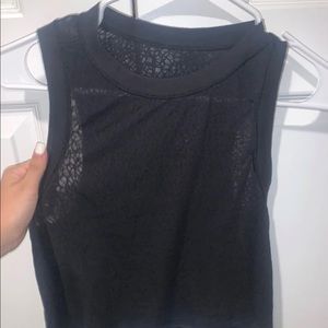 Black lululemon crop top
